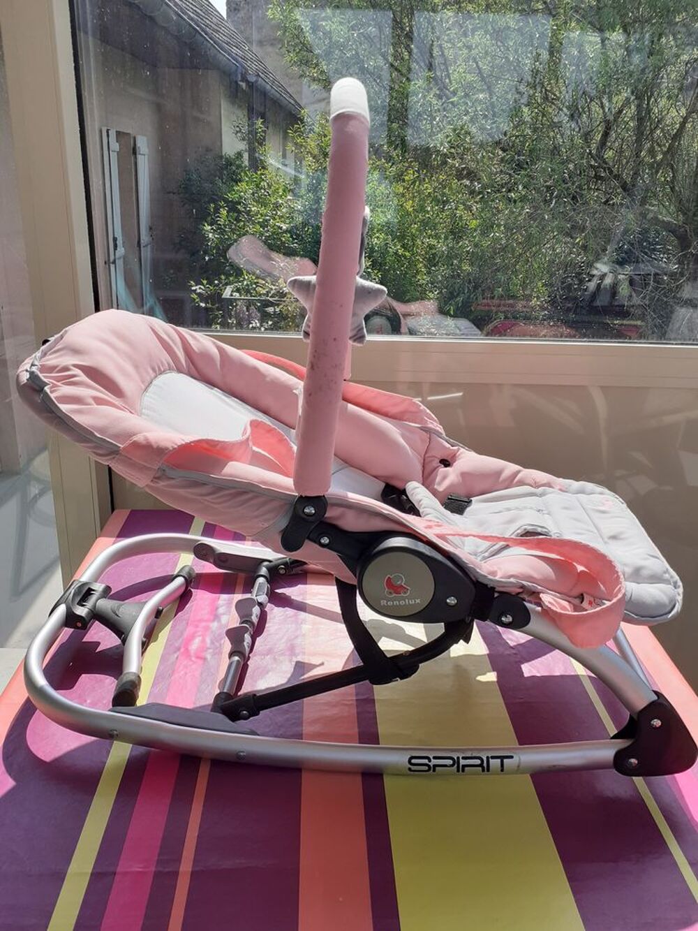 Transat B&eacute;b&eacute; Rose &amp; Gris Spirit Renolux. Mobilier enfants