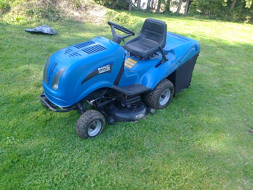 tracteur tondeuse Jardin