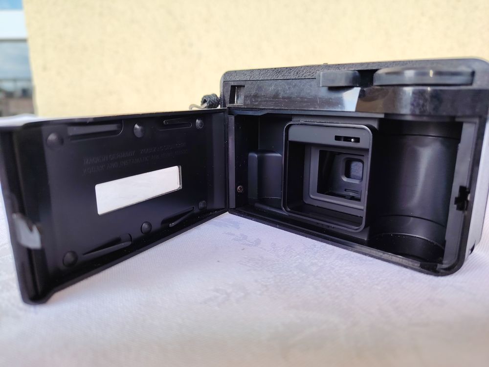 Appareil photo KODAK Instamatic 155x
Photos/Video/TV