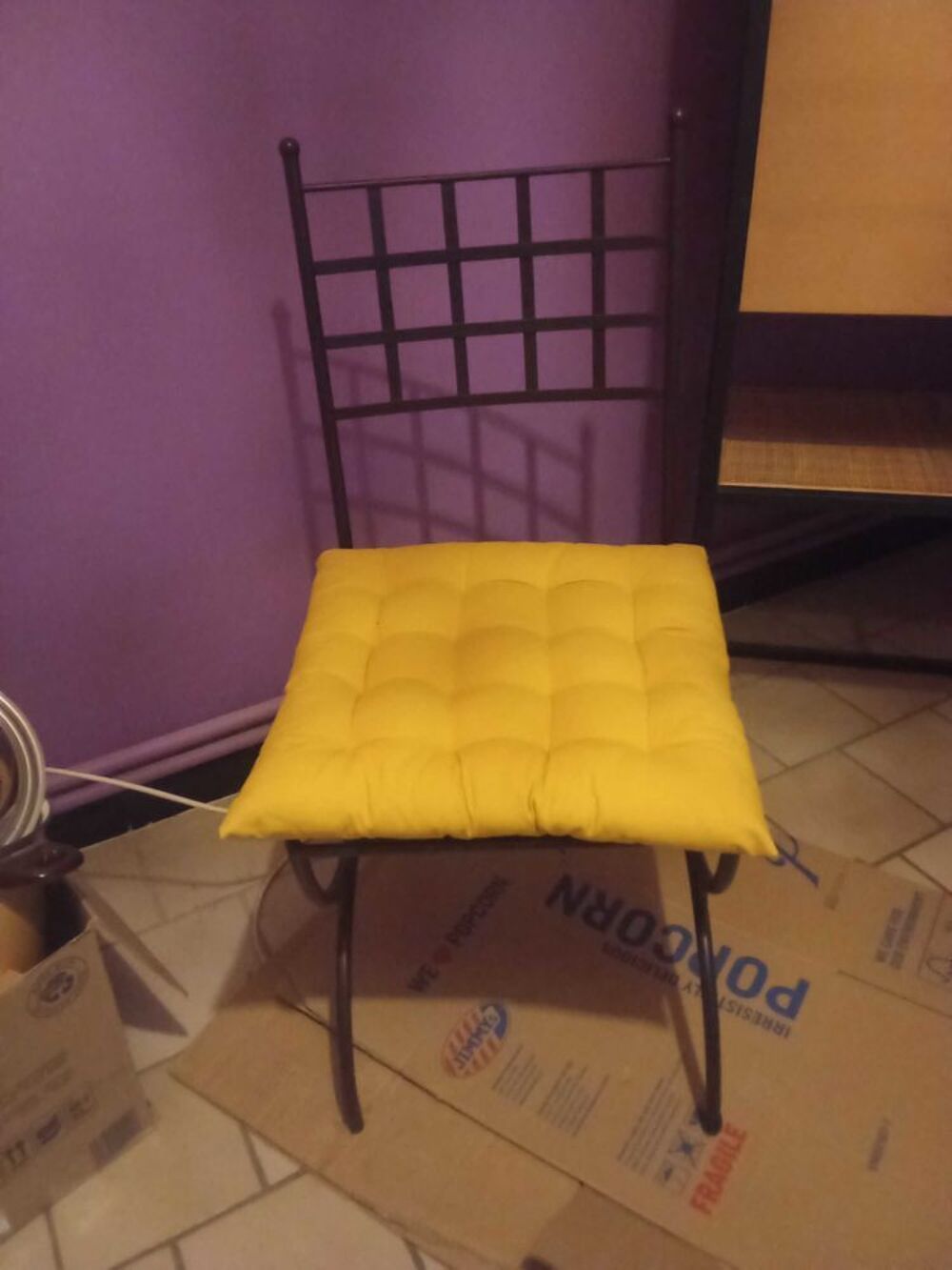 4 chaise en fer forg&eacute; plein Meubles