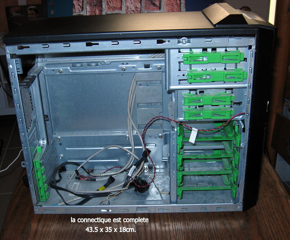Gateway tour pc vide. Matériel informatique