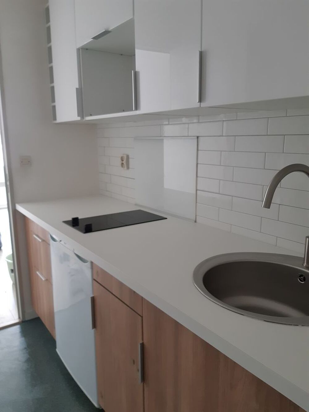 Location Appartement REIMS ? Charmant studio lumineux de 33 m² en hypercentre Reims