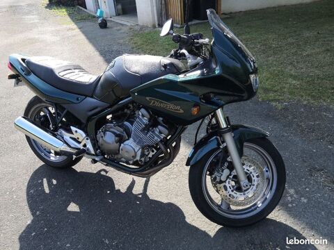 Moto YAMAHA 1999 occasion Cholet 49300