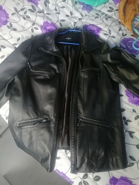 veste  30 Mulhouse (68)