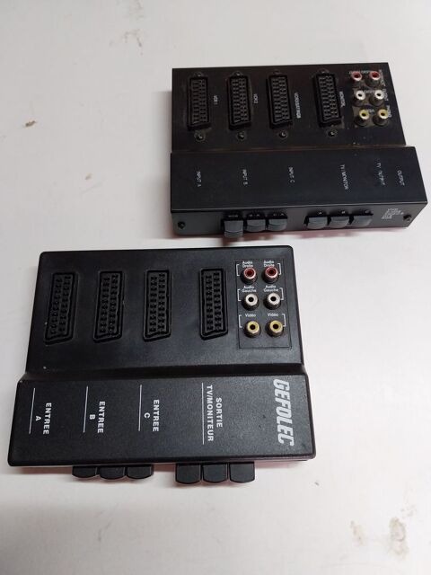 lot mat�riel PERITEL / SCART  commutateurs et c�bles 10 Lons (64)