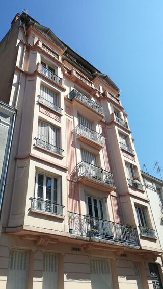  Appartement  vendre 2 pices 54 m Vichy