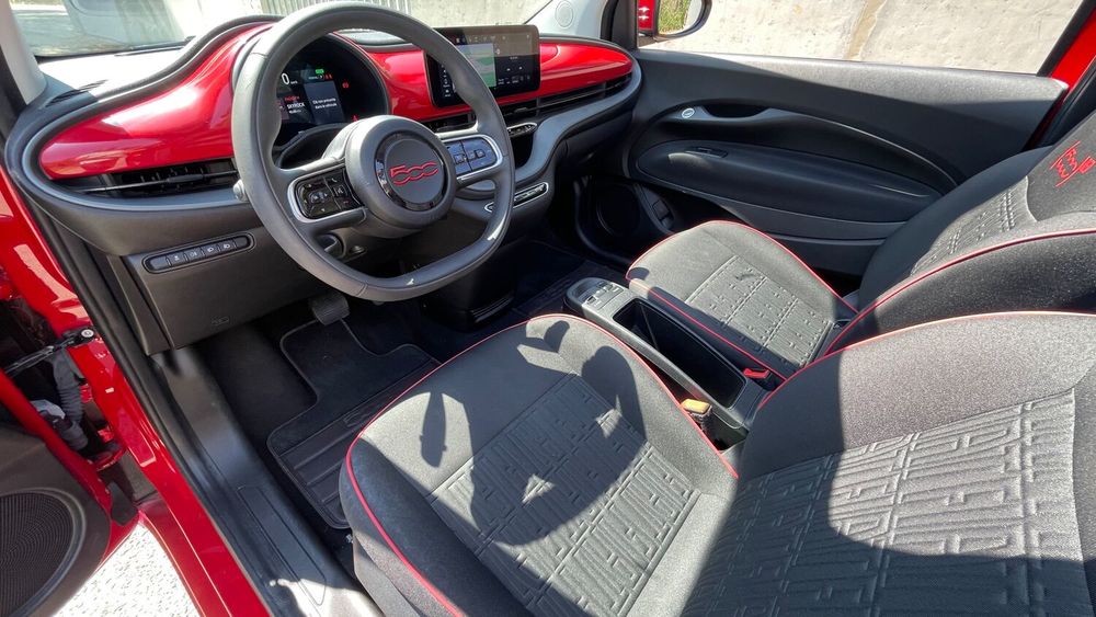 500 E cabriolet FIAT lectrique RED 95ch 2023 occasion 13260 Cassis