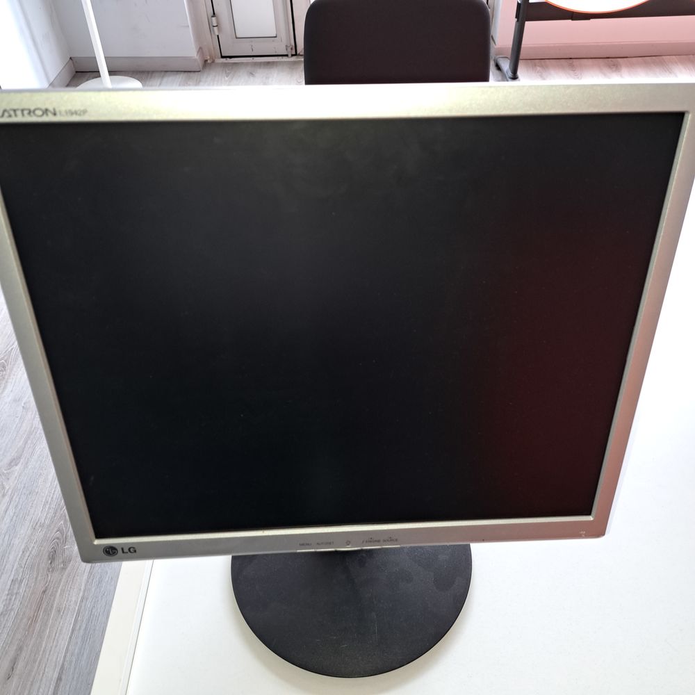 Ecran 19" Mat�riel informatique