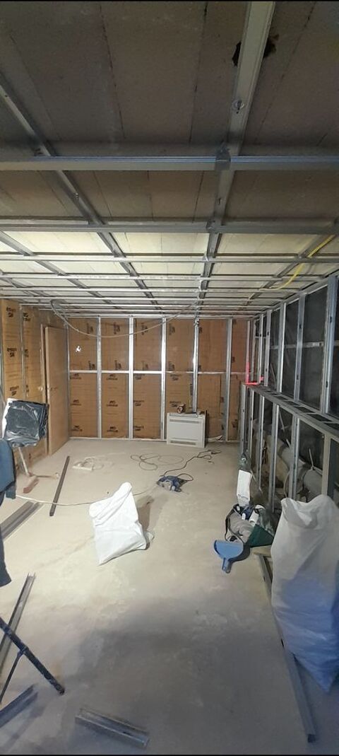 Peintre // plaquiste 0 95100 Argenteuil