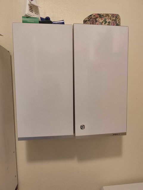 armoire+� ++pharmacie 10 Saint-Barth�lemy-d'Anjou (49)