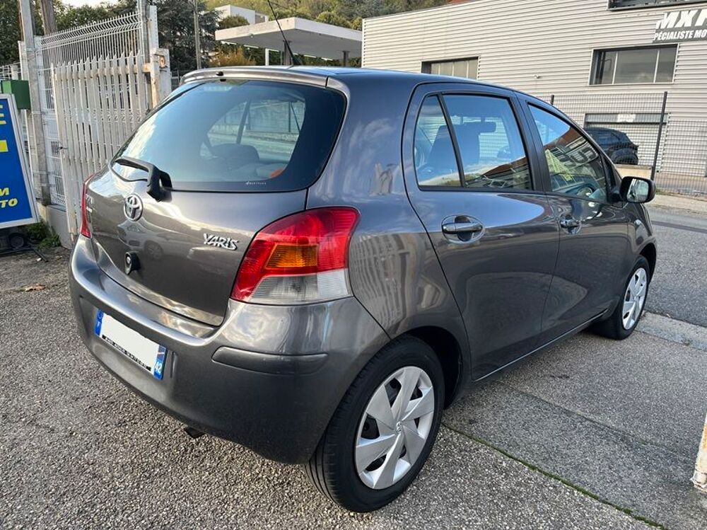 Yaris 100 VVT-i Stop & Start In 2009 occasion 42700 Firminy