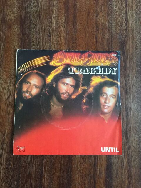 Vinyle 45 tours Bee Gees   Tragedy   3 Saleilles (66)