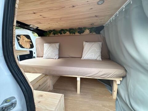 Van am&eacute;nag&eacute; Van am&eacute;nag&eacute; 2016 occasion Peymeinade 06530