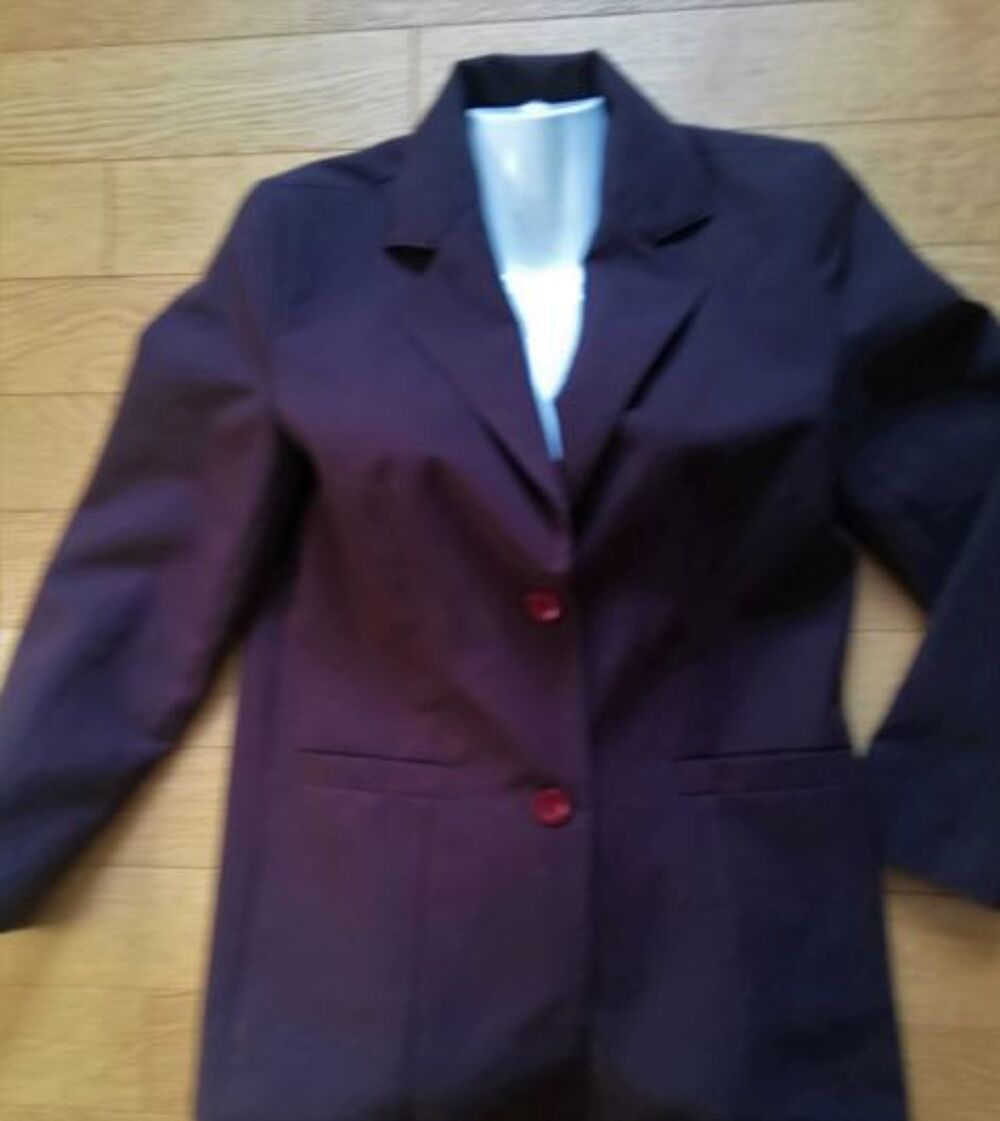 Belle veste marron doubl&eacute;e poches T 38 Vtements