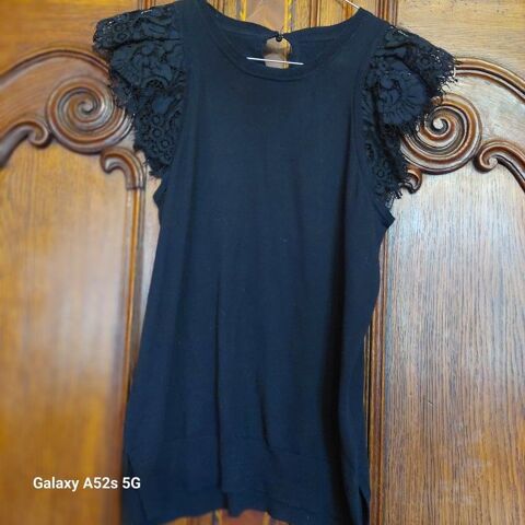 Tara Jarmon Top noir dentelle 8 Saint-Quirin (57)