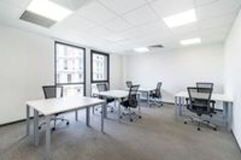   Un bureau au design remarquable pour 4 personnes à Paris, Spaces Etoile  