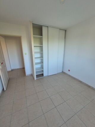  Appartement à louer 3 pièces 67 m²
