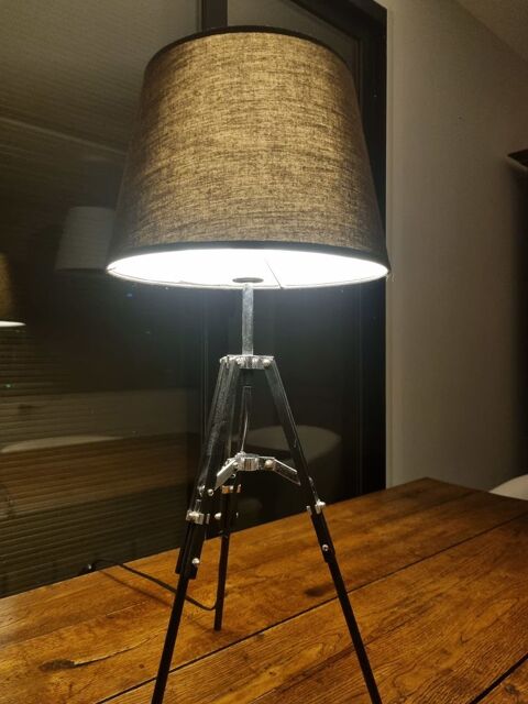Lampe à poser Annecy-le-Vieux (74)
