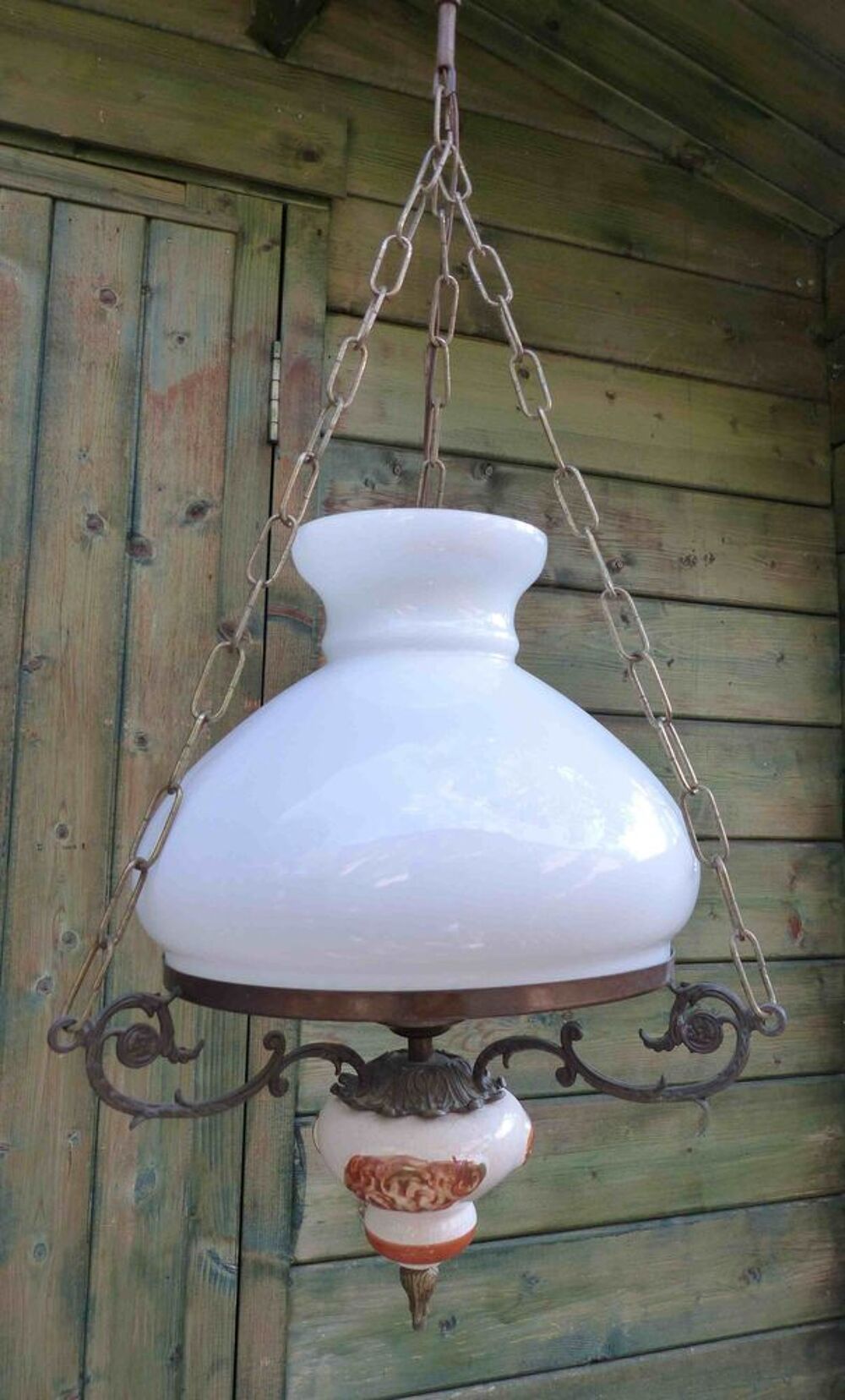 SUSPENSION EN OPALINE BLANCHE Décoration
