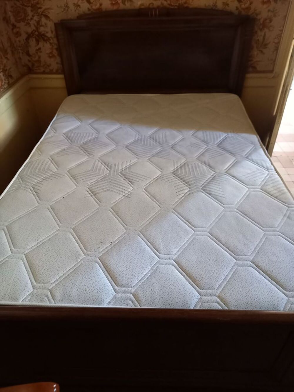 Lit et matelas Meubles