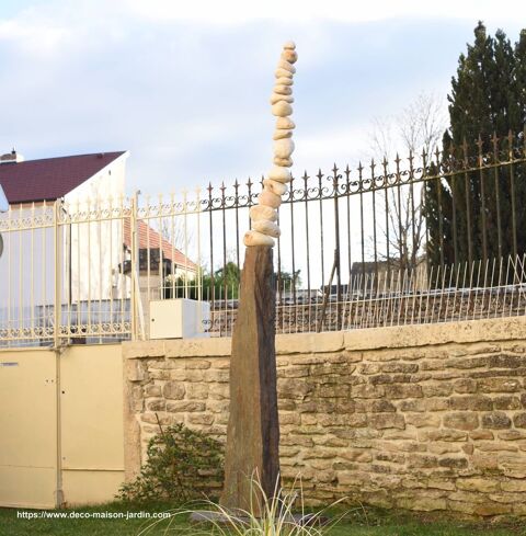 Sculpture en Galets roses beiges ? Statue Monumentale Jardin Dijon (21)