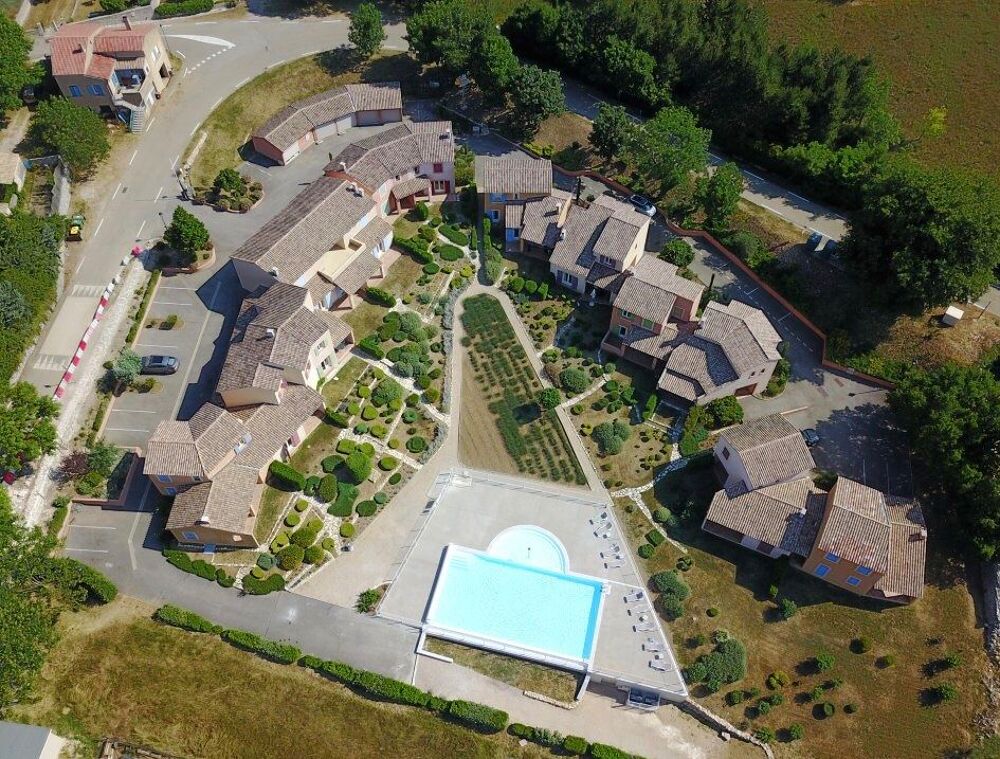 Location Maison Villa avec piscine - 3 chambres  partir de 645  la semaine Saint-trinit