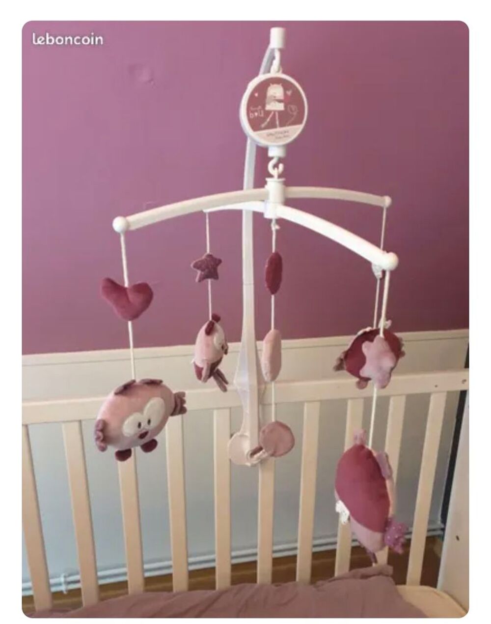 Chambre b&eacute;b&eacute; avec lit et commode Mobilier enfants