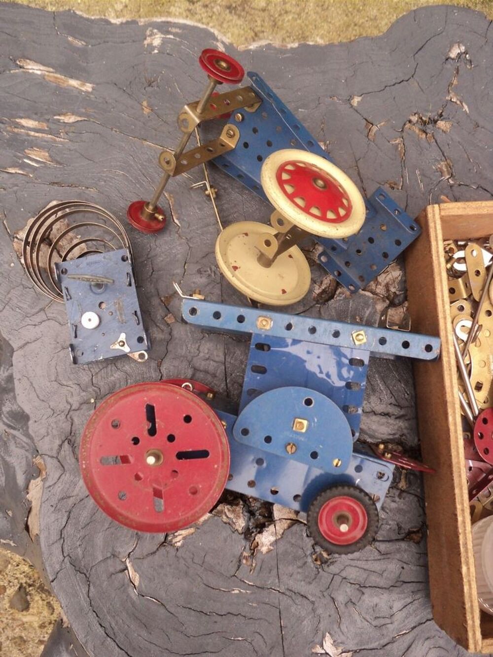 Lot Ancien Jeu Construction Meccano. Jeux / jouets
