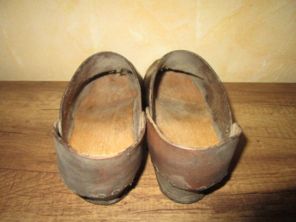 VIEILLE PAIRE DE SABOT BOIS Jardin