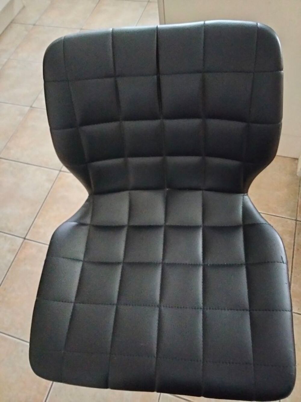 Tabouret de bar noir pied chrom&eacute; Meubles