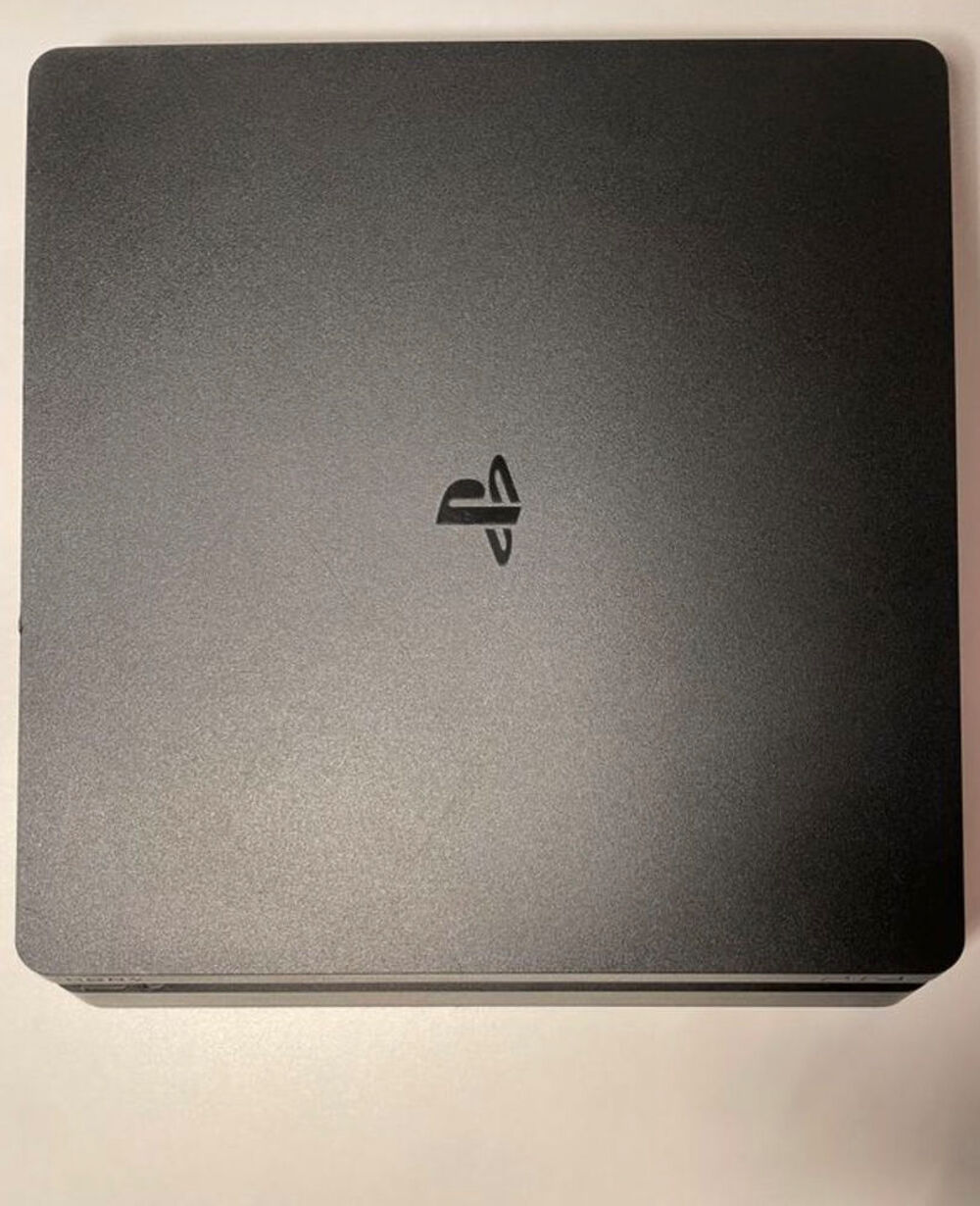Ps4 +jeu Consoles et jeux vidéos
