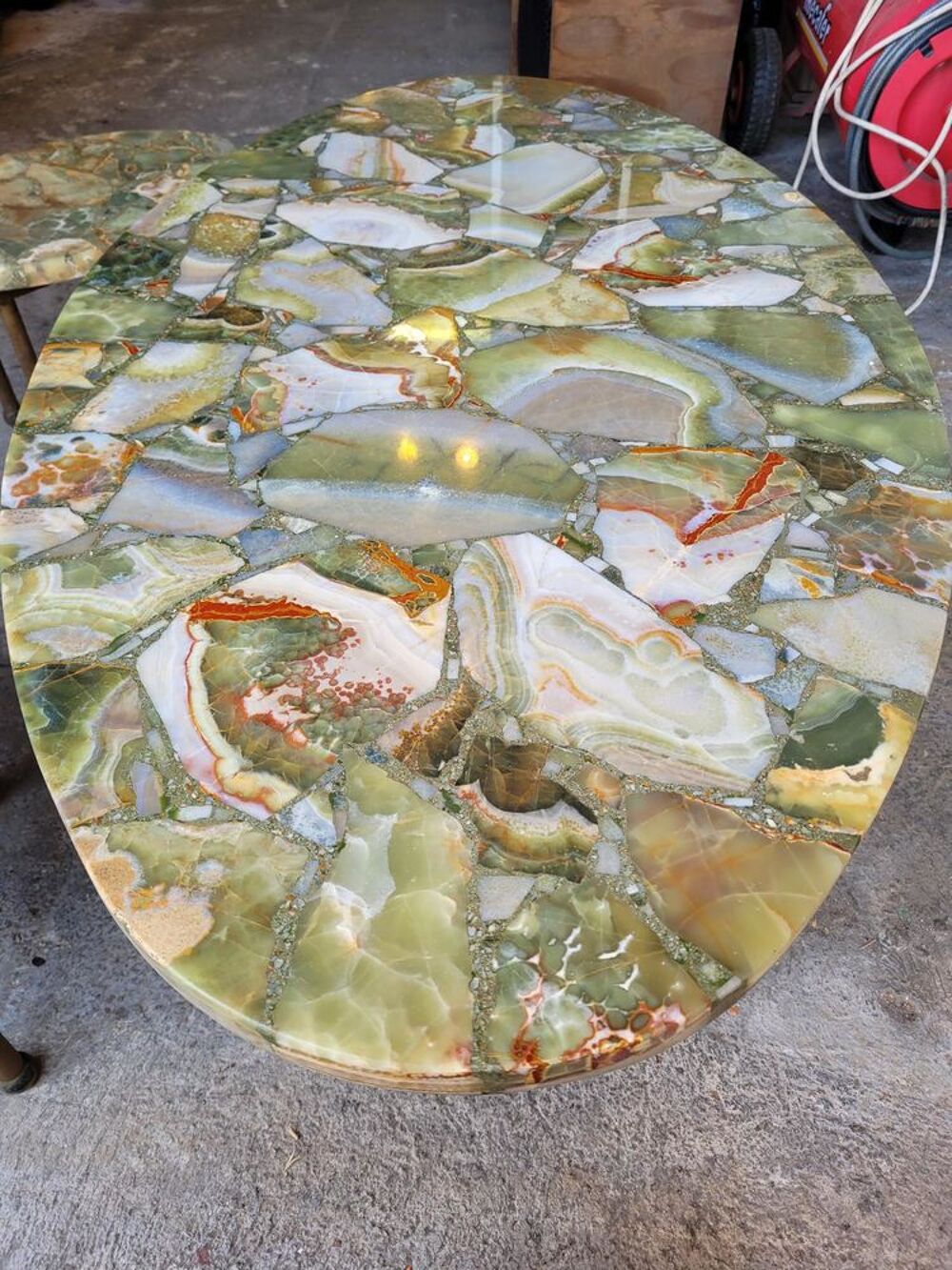 Table basse en aragonite + 2 petites gigognes Meubles