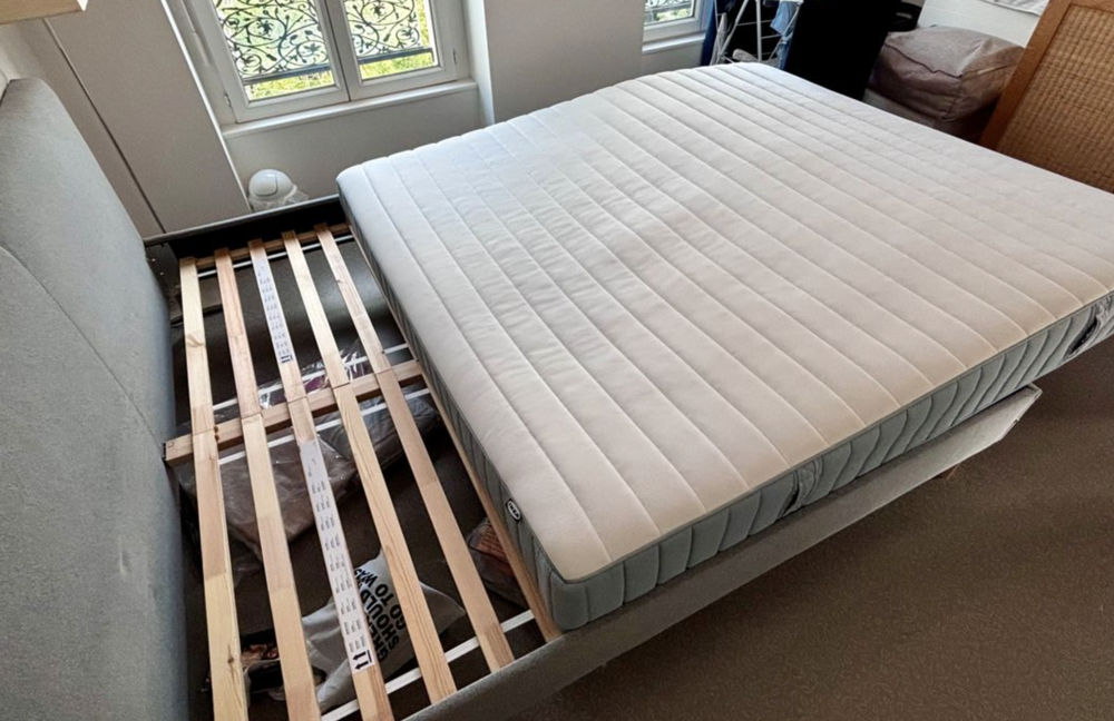 Cadre de lit matelass&eacute; et matelas ferme gris 180x200 Meubles
