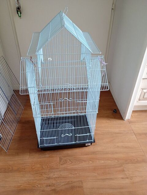Jolies cages bonne &eacute;tat
25 56520 Guidel