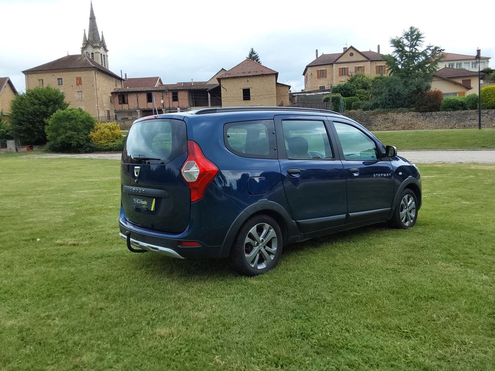 Lodgy DACIA LODGY TCE 115 CV SYEPWAY 7 PLS 2016 occasion 38080 Saint-Marcel-Bel-Accueil