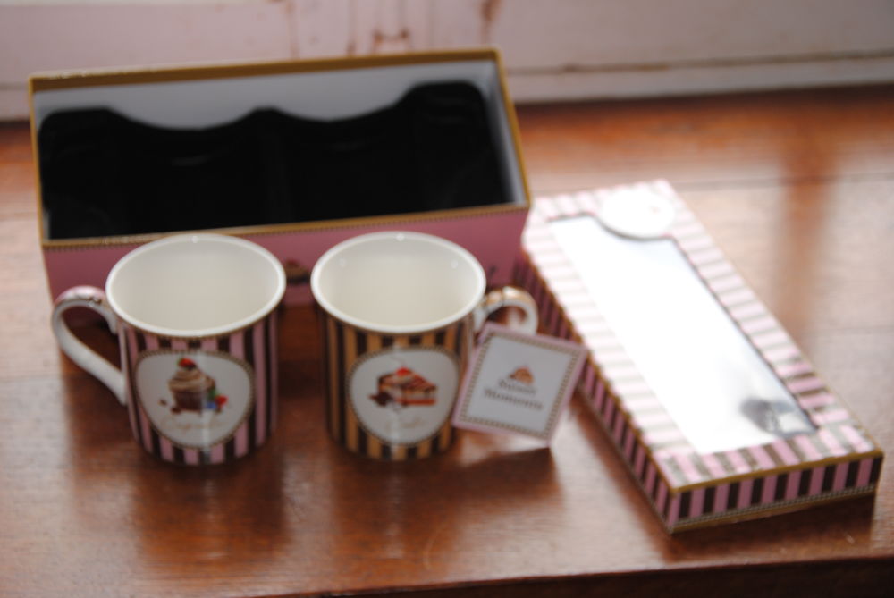 Coffret 2 Mugs Sweet moments NEUF
Cuisine