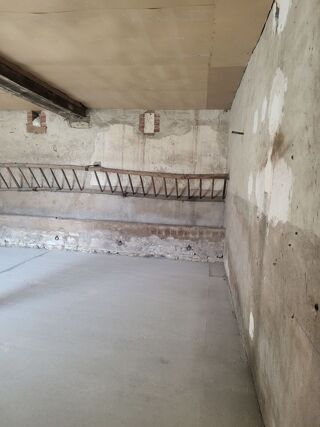  Remise / Grange � louer 1 pi�ce 19 m� Asch�res-le-march�