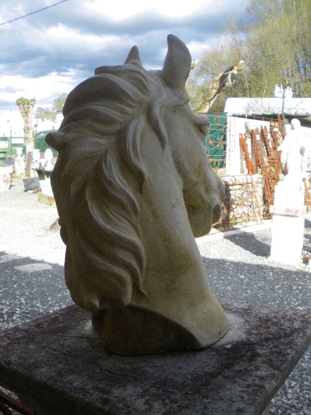 Statue,buste de cheval en pierre Décoration