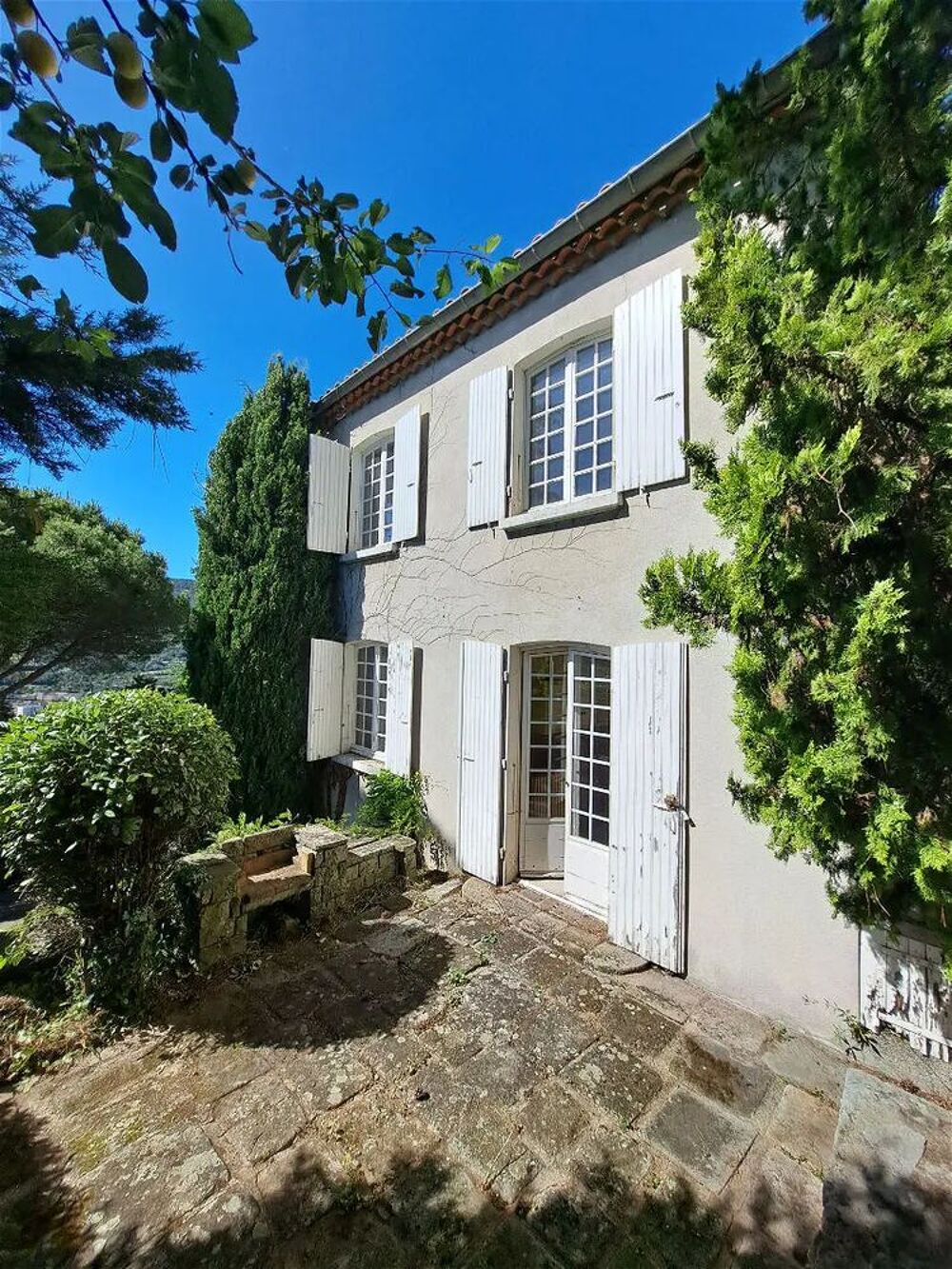 Vente Maison Privas. Maison familiale de caractère 200m2. Terrain 7500 m2 Privas