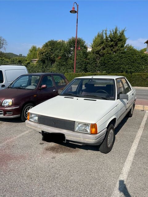 RENAULT Voiture 1982 occasion Vidauban 83550