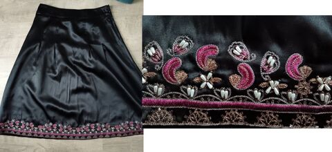 jupe noire en satin avec perles taille 40 2 Athis-Mons (91)
