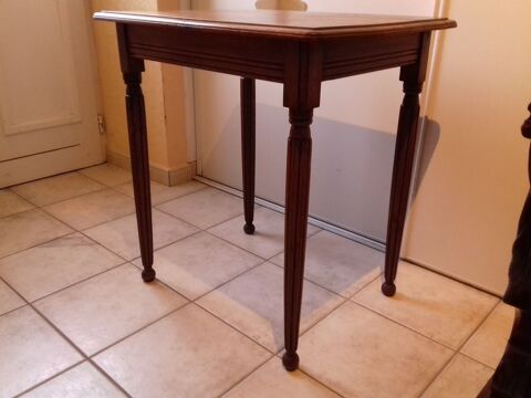 Table � pieds cannel�s 130 Nervieux (42)