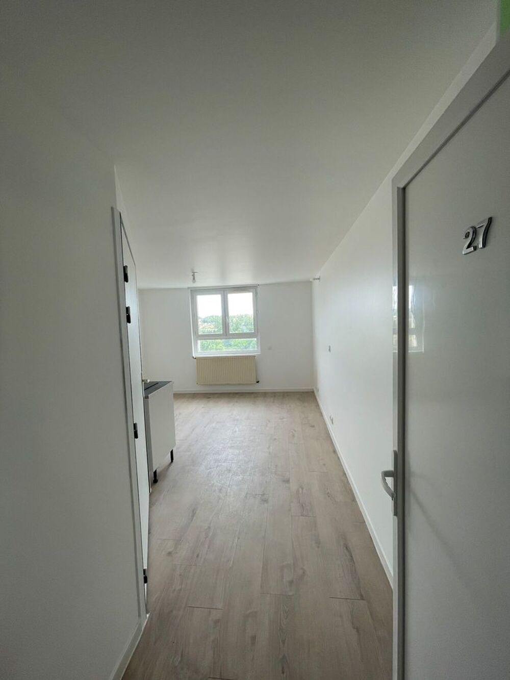 Location Appartement Studios - Dossier facile et rapide Château-renard
