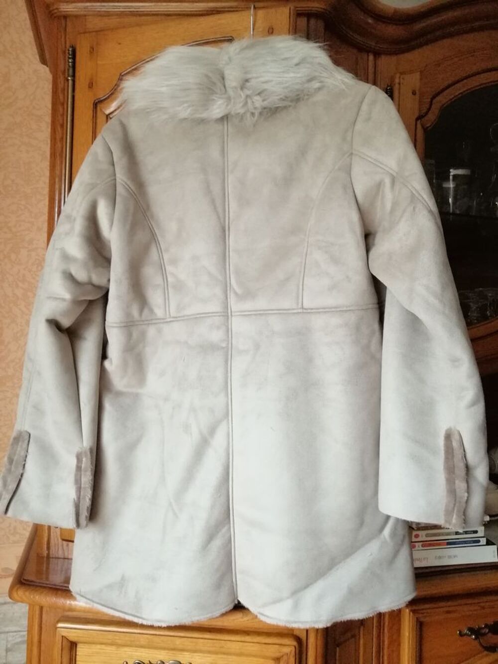 VESTE FAUSSE FOURRURE GABRIELLE VICENZA 46/48 Vêtements