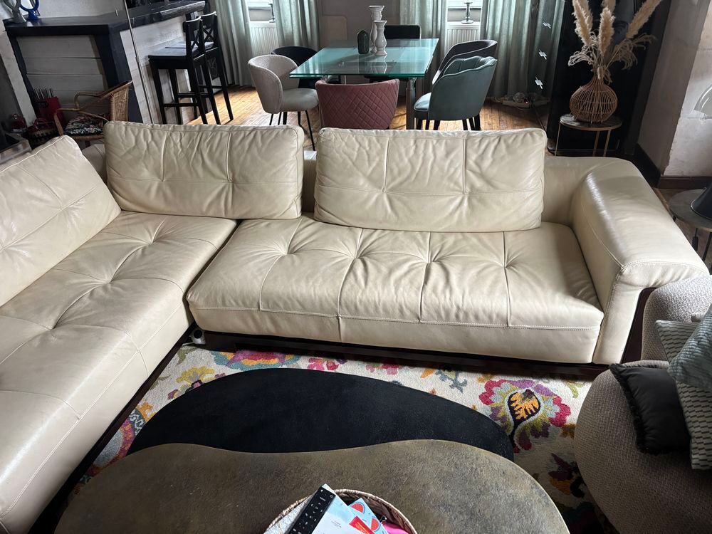canap&eacute; d'angle en cuir beige Meubles