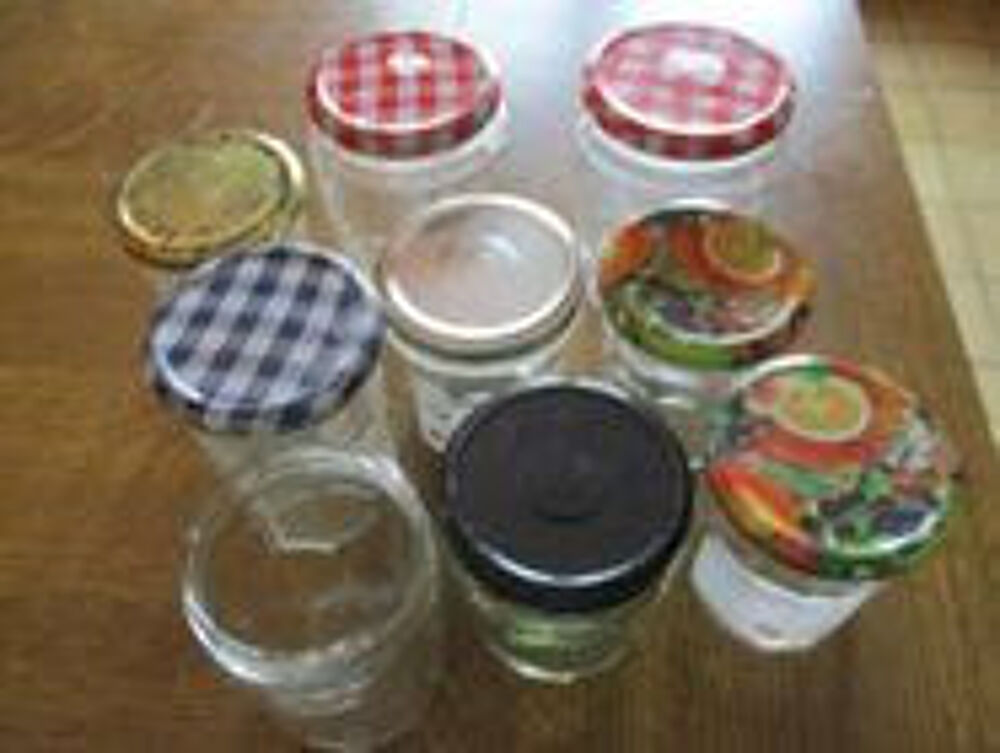 9 POTS DE CONFITURE DE 340 GRAMMES ET UN PEU PLUS
Cuisine