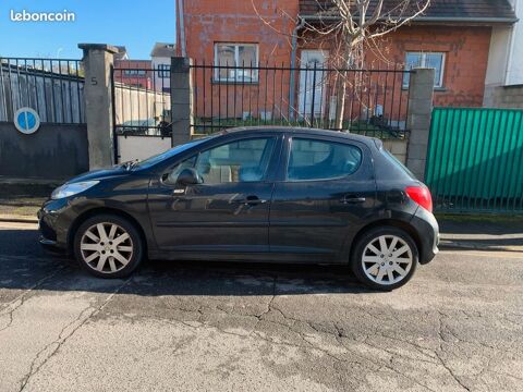 Peugeot 207 1.6 VTi 16V 120ch Féline