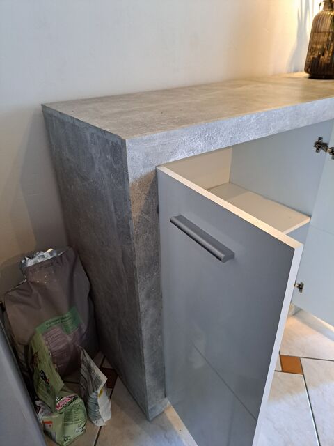 Beau meuble bas couleurs blanc/beton. 120 Thillot (55)