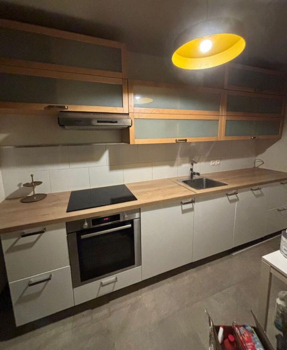 une cuisine &eacute;quip&eacute;e compl&egrave;te en excellent &eacute;tat, Electrom�nager