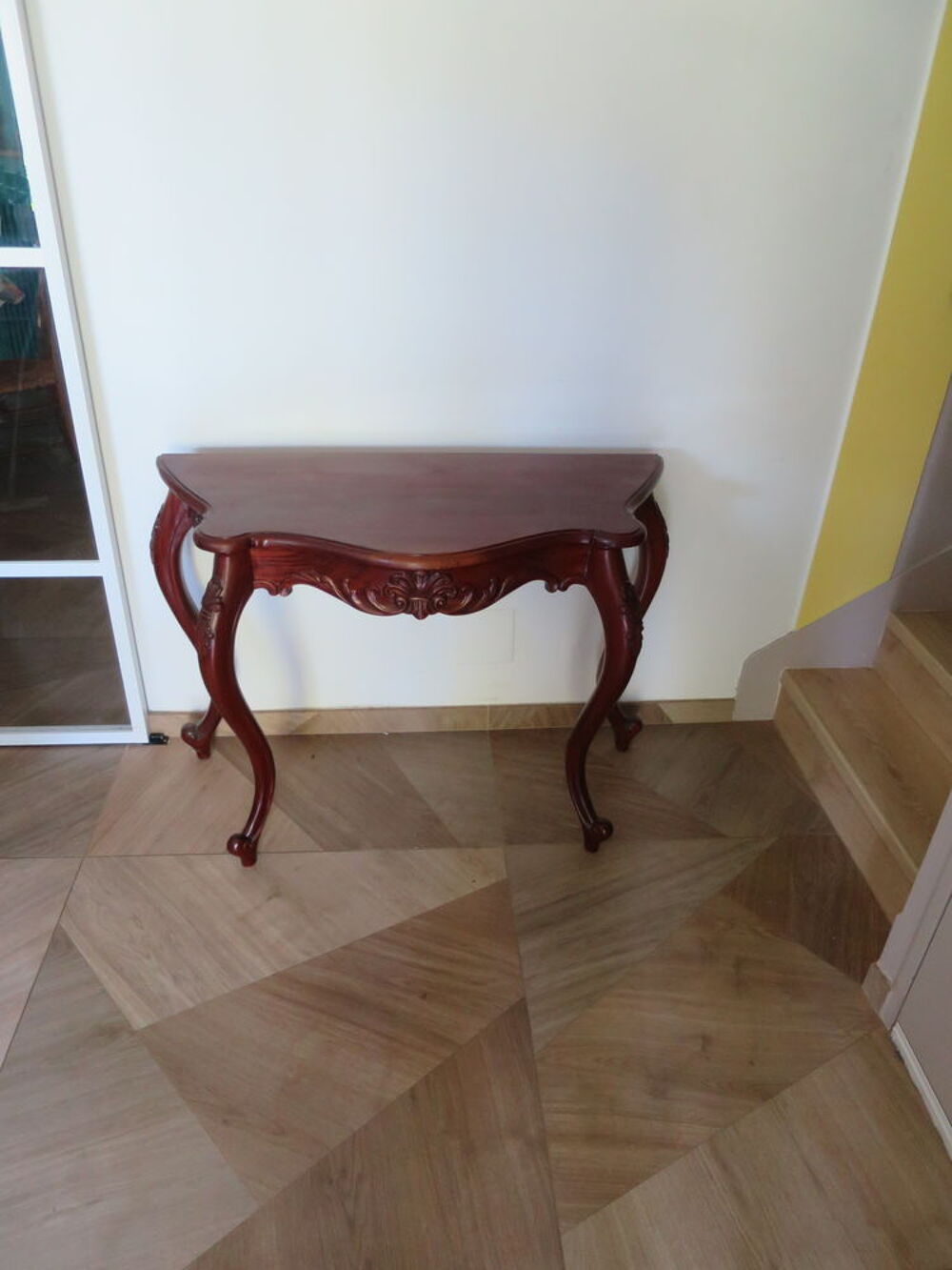 Console acajou en bois sculpt&eacute;-Style Louis XV-Piieds galb&eacute;s Meubles